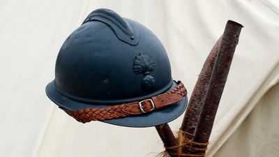 Шлемы времен Первой мировой войны защищают от ударных волн не хуже, чем современный дизайн: французский шлем Адриана предполагает, что простая геометрия может спасти мозг от взрывов над головой